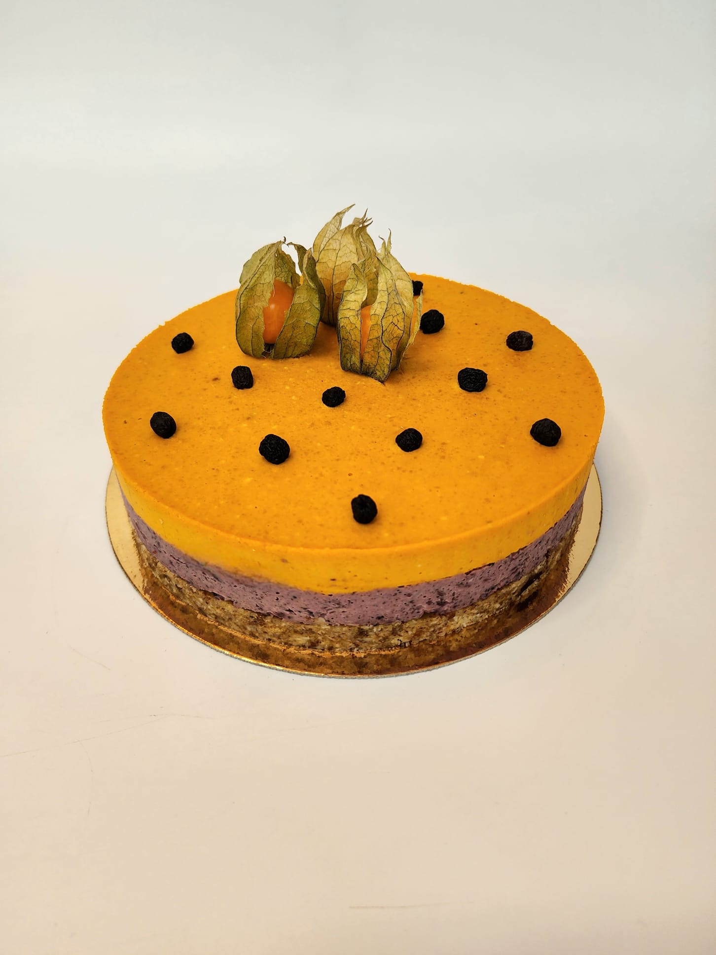 Tort Catina si Aronia Raw Vegan 3